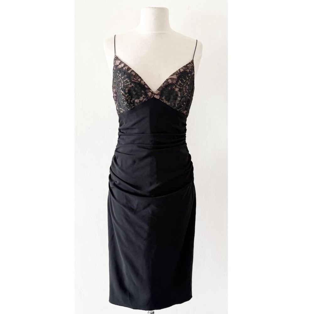 Carmen Marc Valvo Black Lace Crepe Ruched Cocktail Party Dress Size 6